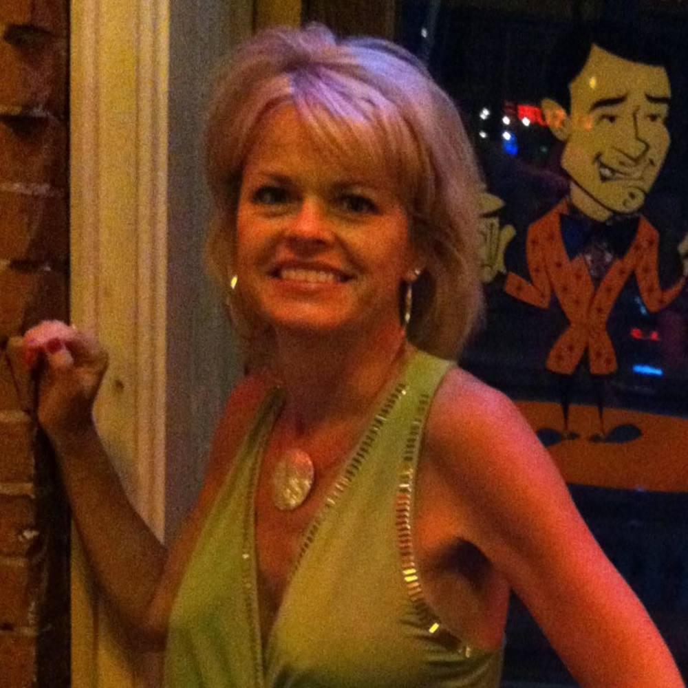 Meet your Posher, Lisa